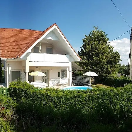 Erzsebet *